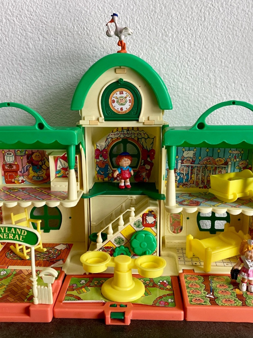 VINTAGE 1984 Coleco Cabbage Patch Kids Babyland General Hospital